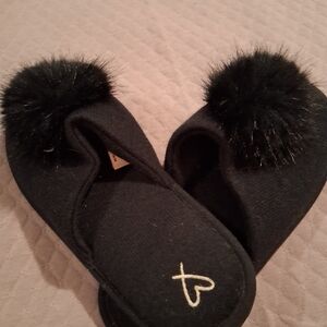 Victoria's Secret Black Pom Slipper Flats